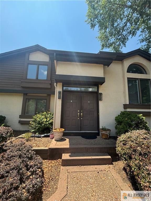 Building Photo - 514 Sayre Dr
