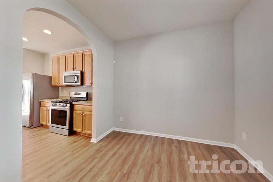 Building Photo - 30 Rowan Dr