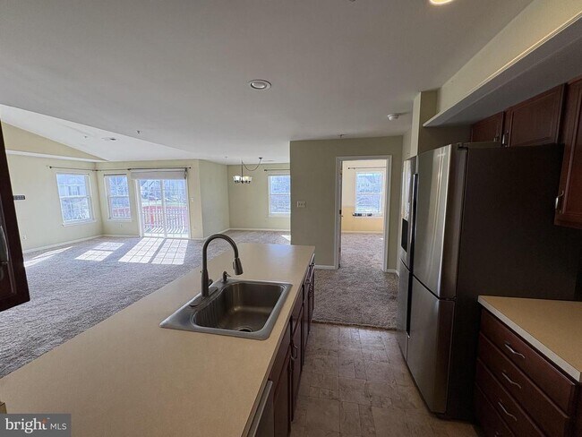 Building Photo - 172 Wrangler Ct