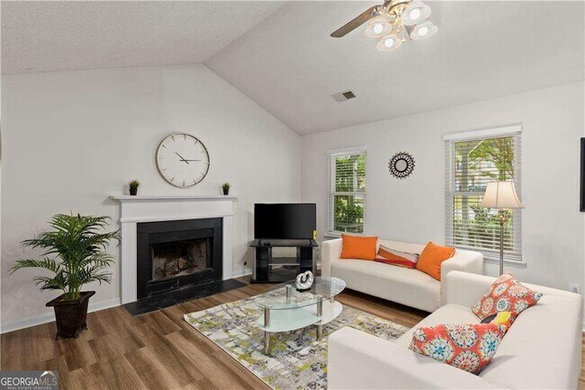 Building Photo - 1700 English Ivey Ln