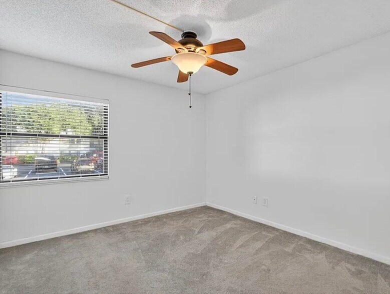 Building Photo - 19 Alcira Ct