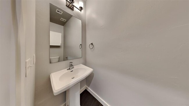 Building Photo - 601 NW 176th St