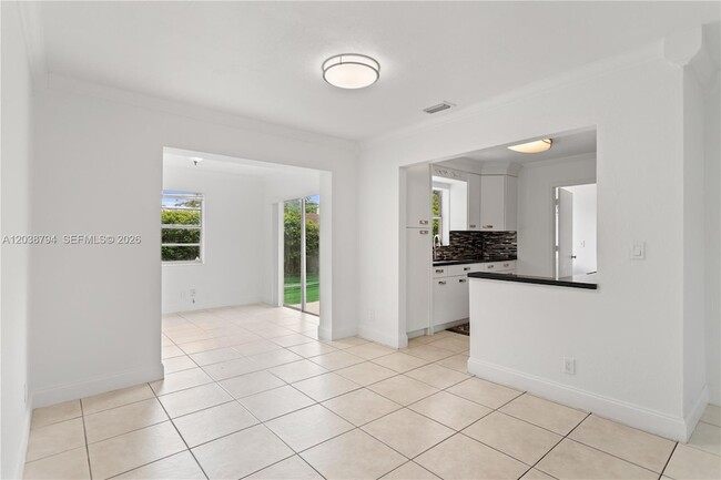 Building Photo - 4151 SW 56th Ave