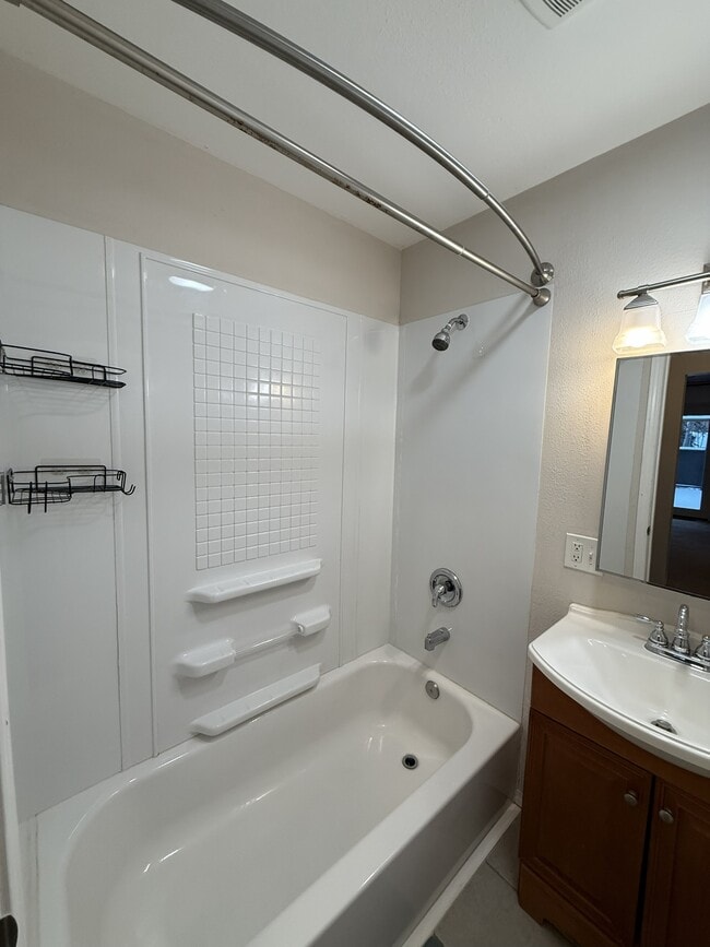 Building Photo - 6380 S Settlers Bay Dr