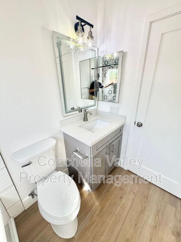 Building Photo - 73525 Shadow Mountain Dr