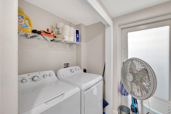 Building Photo - 2909 S Ocean Blvd