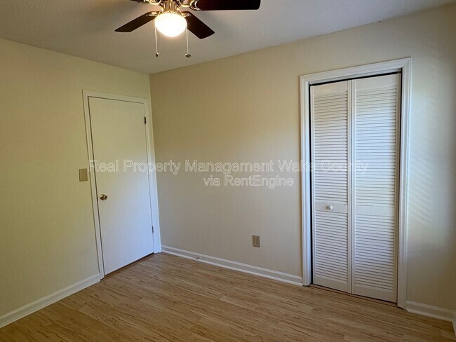 Building Photo - 306 Applecross Dr