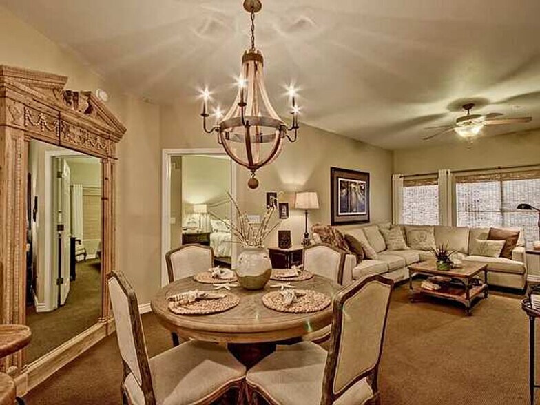 Building Photo - 5450 E Deer Valley Dr