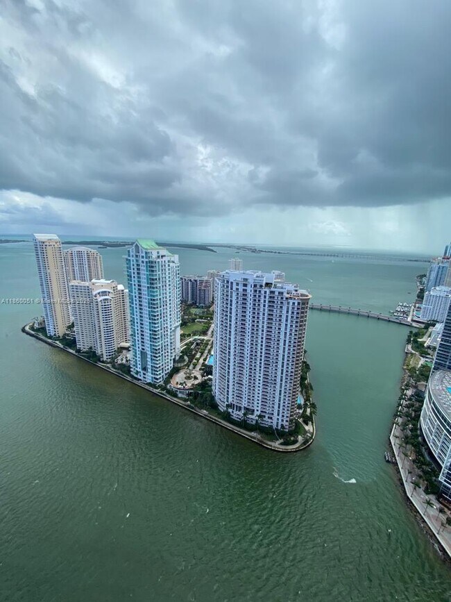 Building Photo - 901 Brickell Key Blvd