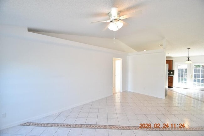 Building Photo - 818 Gray St S