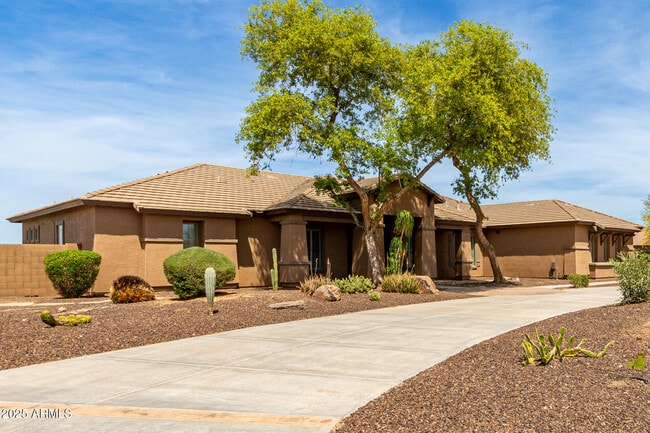 Building Photo - 14188 W Hope Dr