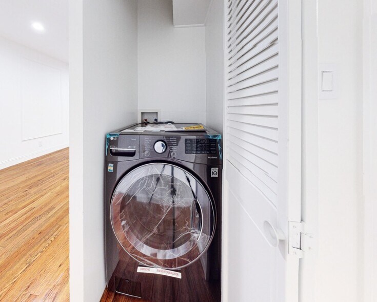 Building Photo - Edgecombe Avenue