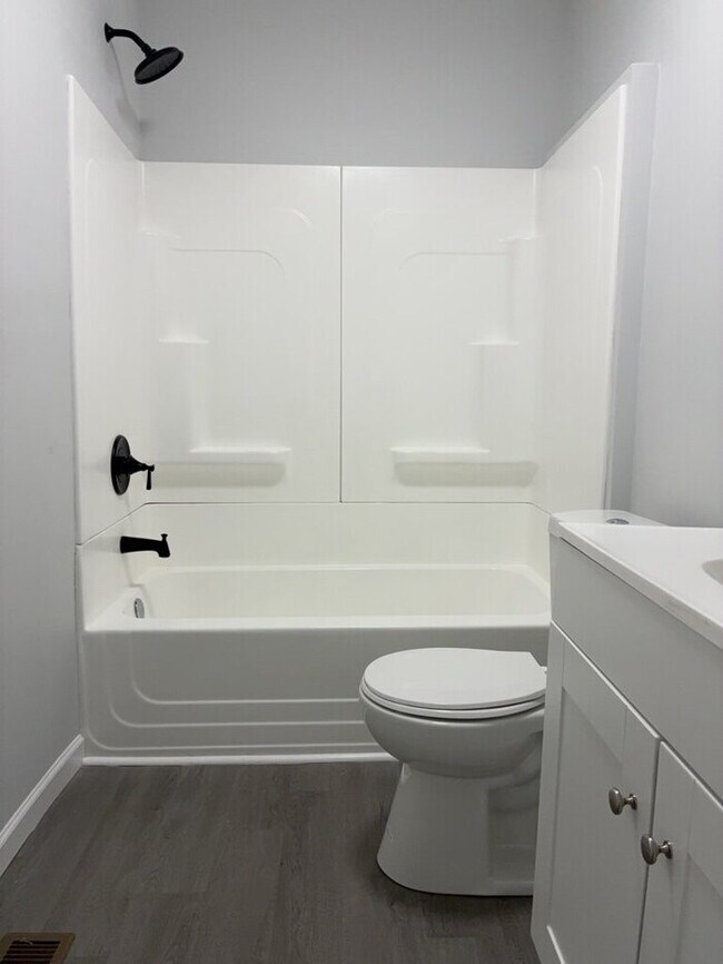 Building Photo - "Charming 3-Bedroom Home with 2 Full Baths and Spacious 1,210 sq ft Layout in Anderson, SC!"