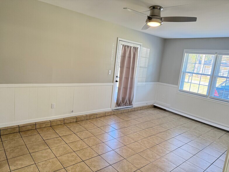 Family Room outside door - 3410 Longwood Ln