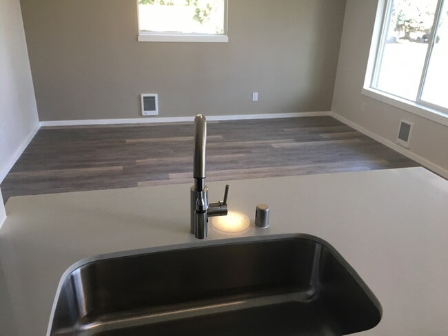 Building Photo - 8516 Washington Blvd SW