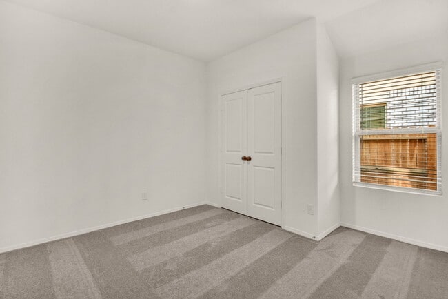 Building Photo - 18411 Cobalt Cove Ln