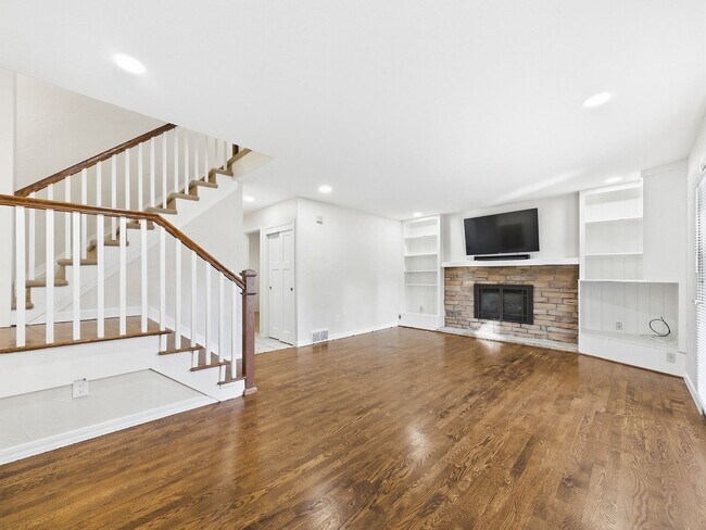 Building Photo - 6213 S Galena Way