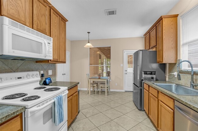 Building Photo - 2919 Whitman Dr