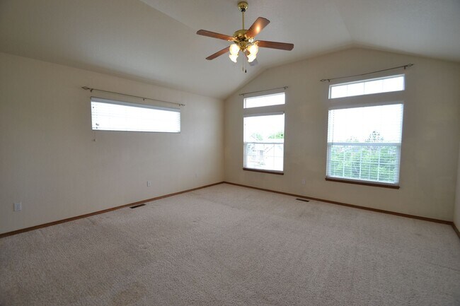 Building Photo - 7492 Amberly Dr