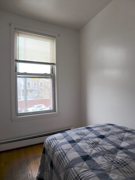 Building Photo - 860 Huntington Ave