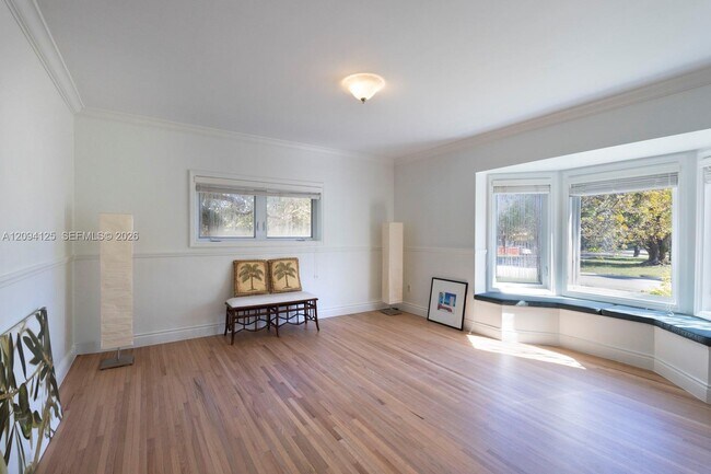 Building Photo - 4404 Alhambra Cir