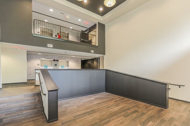 Building Photo - 56 Brownstone Way