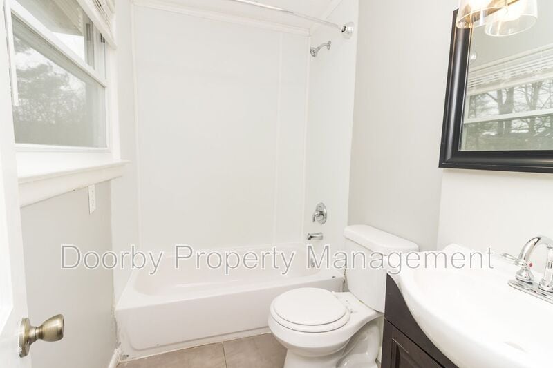 Building Photo - 11412 London Ln