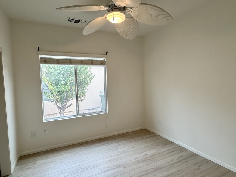 SECOND BEDROOM - 78686 Hampshire Ave