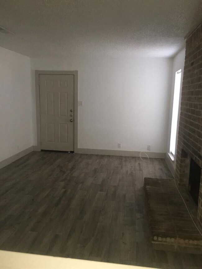 Building Photo - 5103 Purple Sage Dr