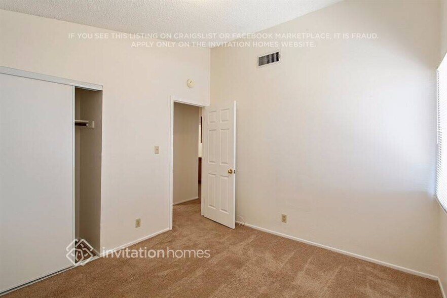 Building Photo - 610 E Eldorado Ln