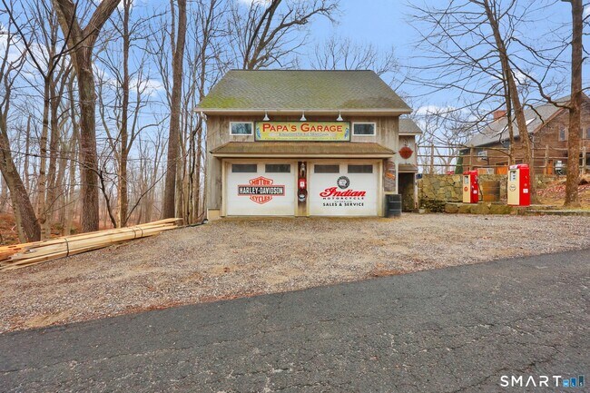 Building Photo - 142 Seventy Acre Rd