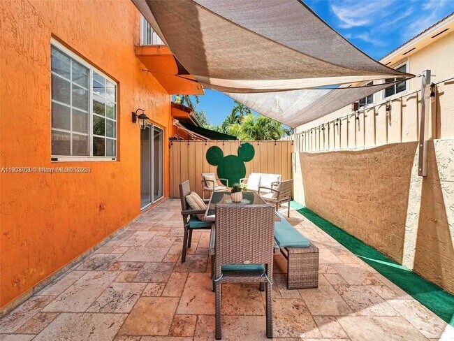 Building Photo - 7565 NW 177th Terrace