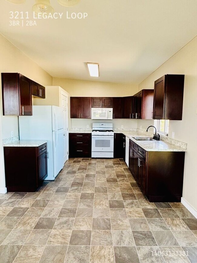 Building Photo - 3211 Legacy Loop