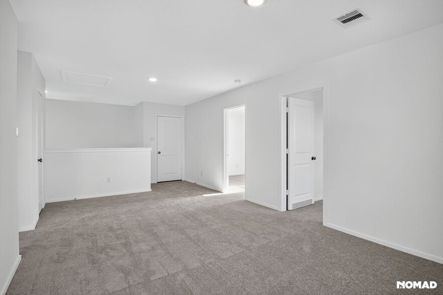 Building Photo - 26719 Willow Ln