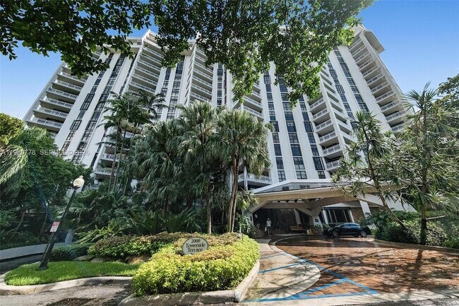 Building Photo - 2000 Towerside Terrace