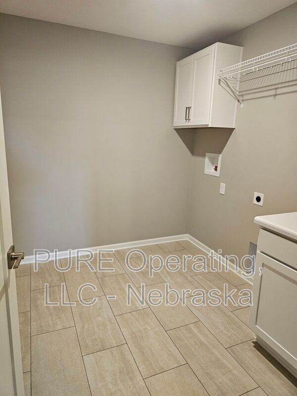 Building Photo - 17451 Tucker St