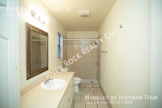 Building Photo - 2109 Batesville Pike