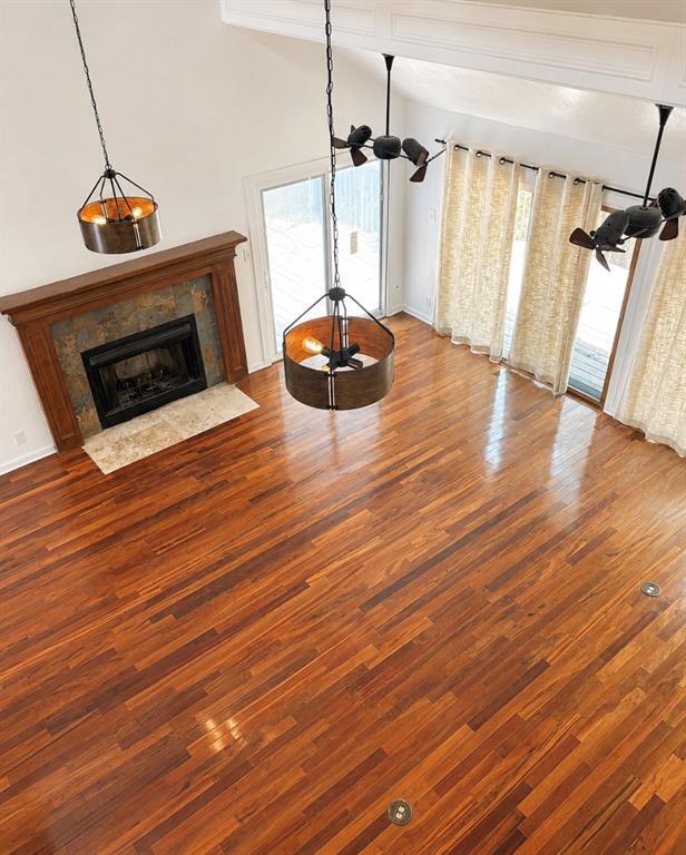 Building Photo - 302 Meadow Creek Dr