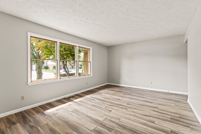 Building Photo - 4033 Caprice Rd