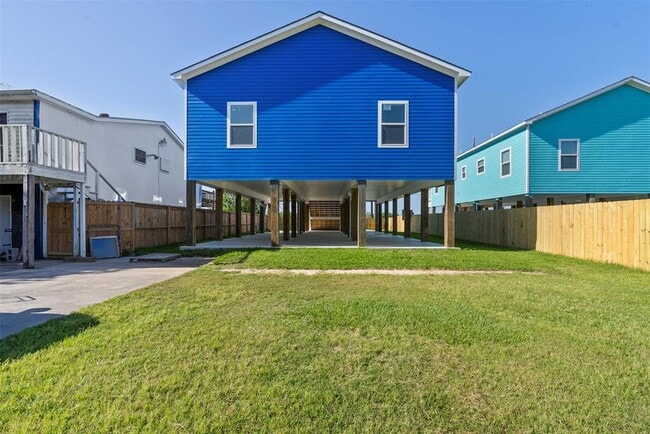 Building Photo - 4620 N Railroad Ave