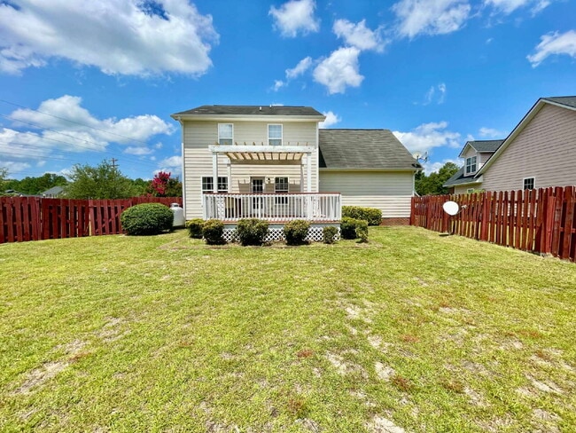 Building Photo - Spacious 4-Bed Haven With 2.5 Baths In Jac...