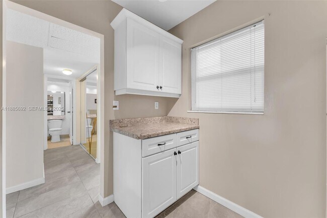 Building Photo - 5000 NW 36th St