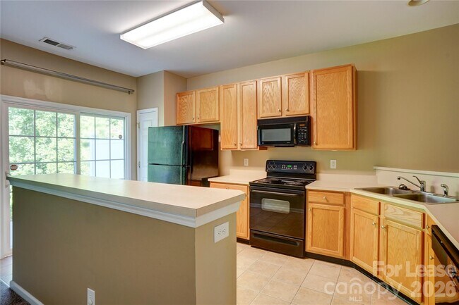 Building Photo - 12411 Stratfield Pl Cir