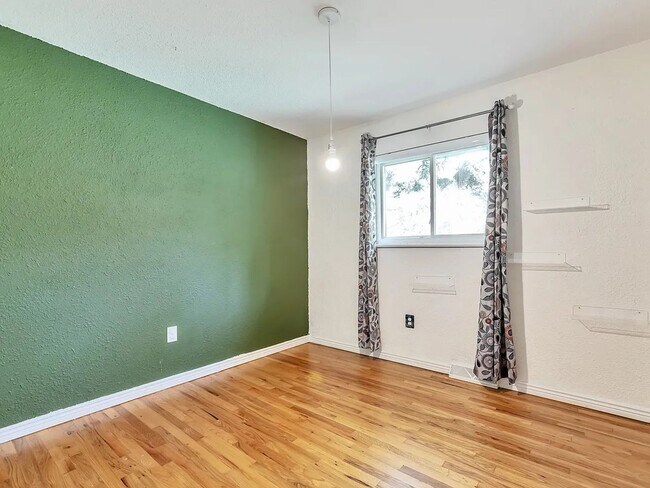 Building Photo - Coming Soon! 5BR/2BA | Newly Renovated Single Family Home | 1-Car Garage Parking | Fenced yard!