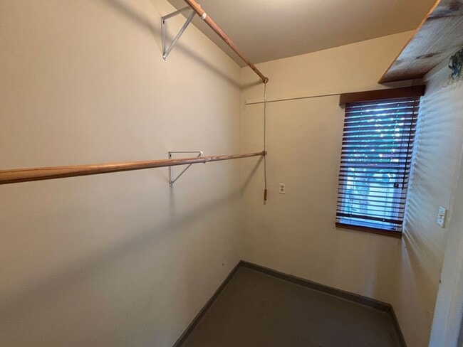 Building Photo - Adorable Spanish 2 bedroom home in the heart of Long Beach