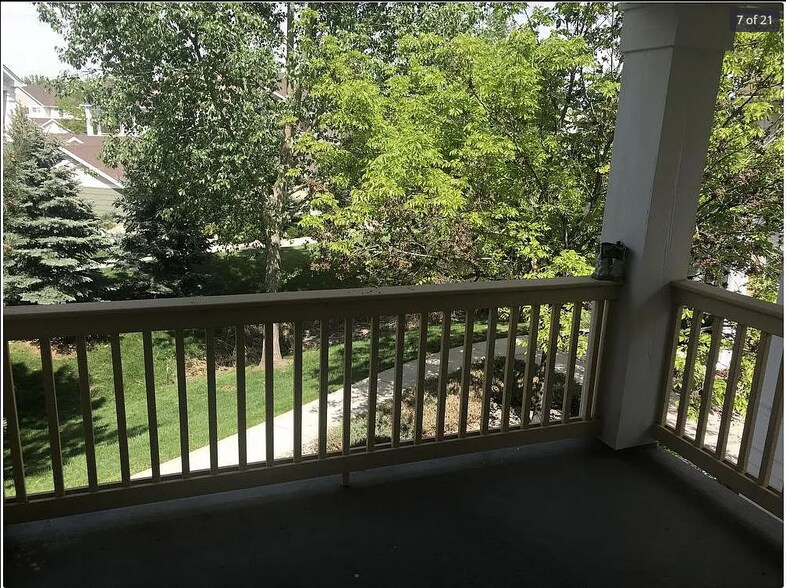 Building Photo - 4735 Hahns Peak Dr