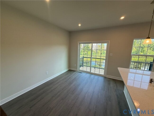Building Photo - 1013 Arborway Ln