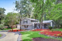 Building Photo - 403 Fairington Dr