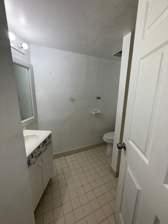 Building Photo - 6995 NW 186th St