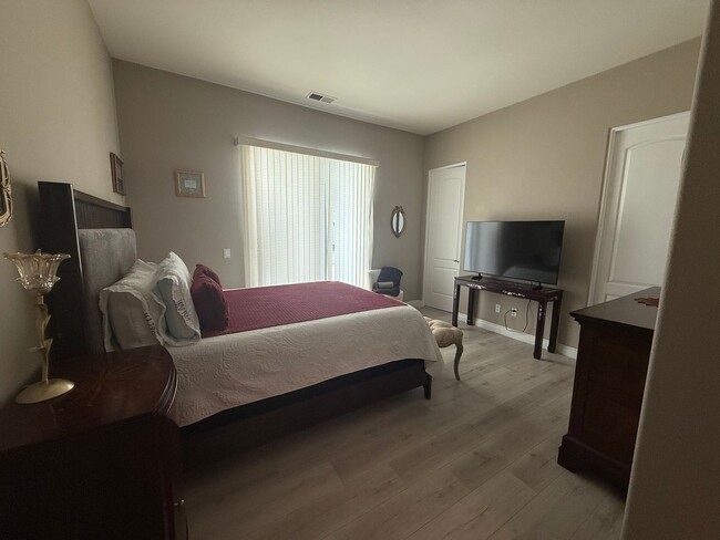 Building Photo - Stonebrook Estates-3 Bedrooms, 3351 SQFT of Luxury & Entertainment